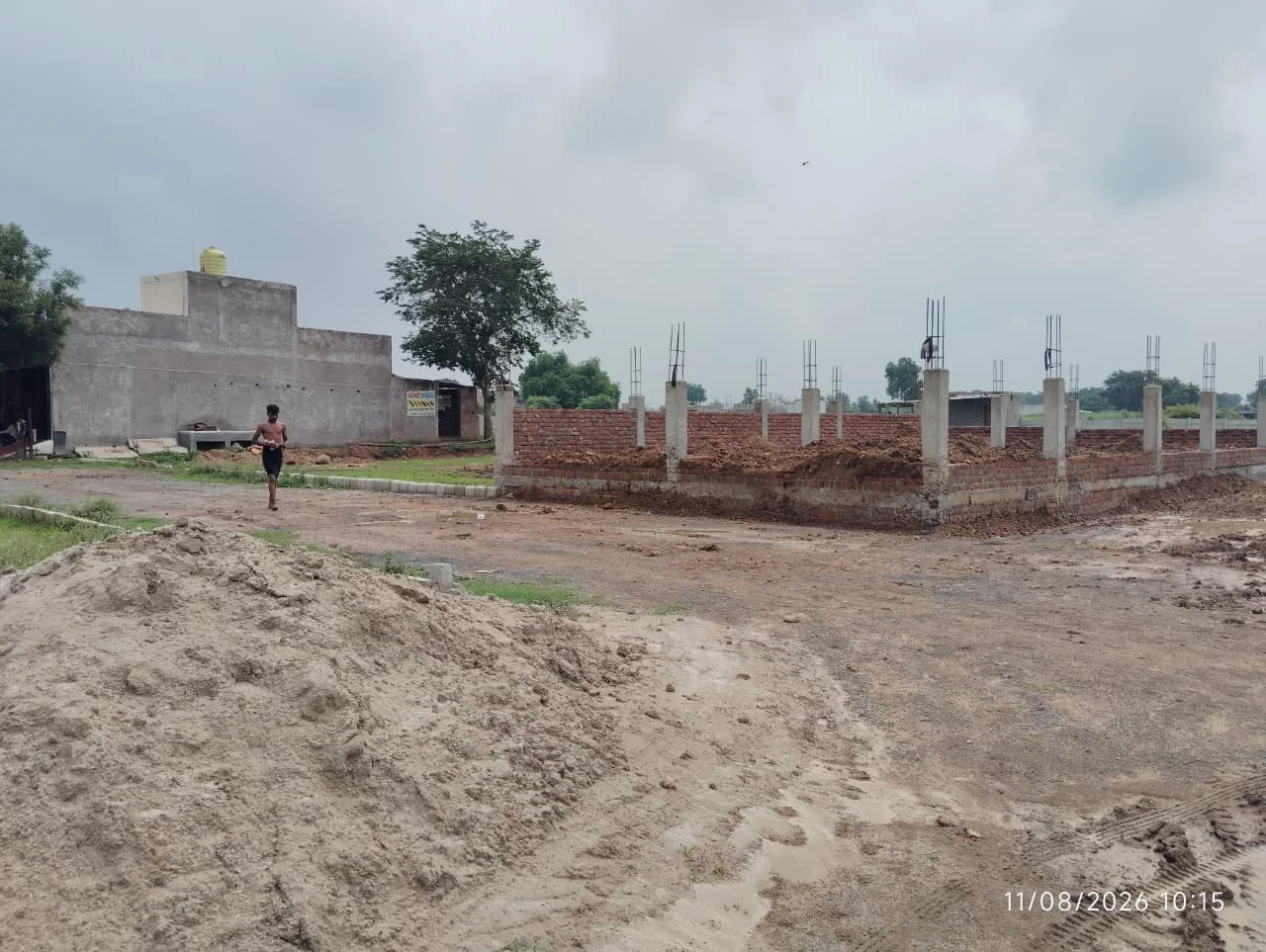 गढ़िया गाँव प्लॉट 1